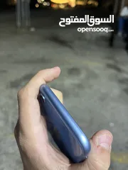  6 ‏IPhone XR وكالة مش مفتوح على الفحص بطارية 81 وكالة 64 جيجا للبيع