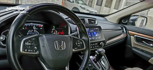  4 Expat driven Honda CRV Touring Full option No. 1 model 2019 purchased on 11 Feb 2020 from Honda Oman