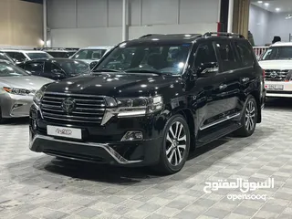  1 Land Cruiser VXS Black Edition