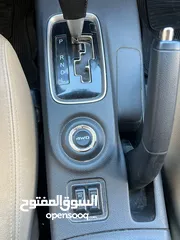  7 متسوبيشي اوتلاندر 2016  يداولى.    4x4 بنزين ماطور 2000.       7ركاب    فحص ممتا