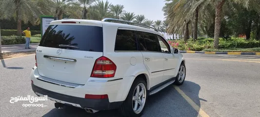  17 Only for 19 thousand dirhams/Mercedes-Benz GL 500 / 2009, full option,panorama,in excellent conditio