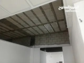  3 محل للايجار