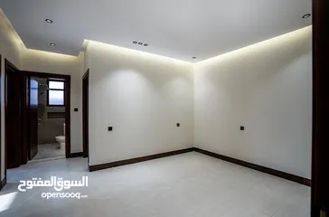  3 شقق وملاحق روف للبيع في جدة حي الروضة افراغ فوري