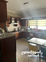  10 شقة 205 متر