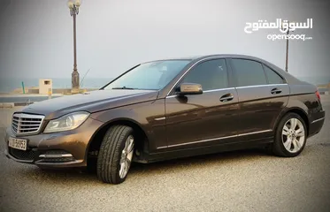  14 مرسيدس C250 للبيع