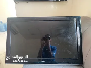  1 تلفاز LG فية مشكلا