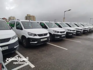  1 عرض التقسيط بسعر الكاش بيجو ريفتر 2021