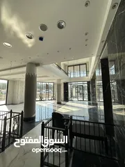  12 محلات تجارية للإيجار داخل مجمع تجاري في عبدون - خلف السفارة السعودية