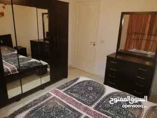  11 شقة مفروشة  غرفة و صالة  حي الواحات على طريق المرسي تونس العاصمة