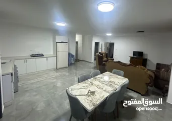  8 شُقَّة مَفروشة 3 غُرَف في الطيرة موقع ممتاز لم تُسكَن مِن قَبل