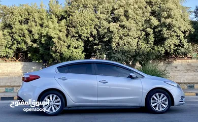  6 Kia k3 موديل 2013