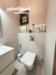  16 شقة مفروشة للإيجار 200م2 ( Property 40418 )-175089930