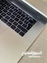 2 MacBook pro 3018