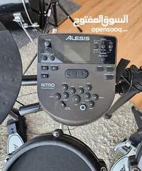  5 Alesis Nitro Mesh Kit Electric Drums