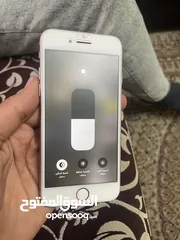 1 جهاز  ايفون 8 للبيع 80 قابل للتفاوض بطاريه 90 مش مفتوح ولا مغير  فيه اشي