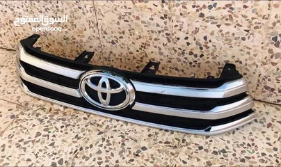  2 شل امامي بكب تويوتا هايلوكس الاصلي الشركه من 2016-2020 بحاله الوكاله للبيع