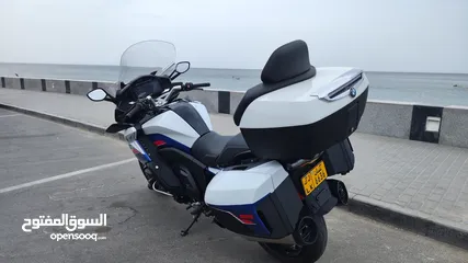  4 BMW k1600 2022 شبه جديد