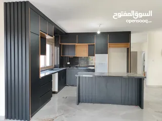  2 شقة سوبر ديلوكس للإيجار – عين منجد قرب مطعم تغميسة