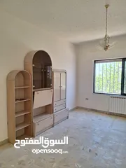  7 فيلا فاخرة للبيع أو للايجار في الأردن (منطقة الحصن - اربد )من المالك مباشرة للسكن /للأعمال التجارية
