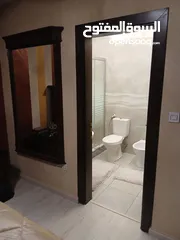  9 شقه طارق ارضي