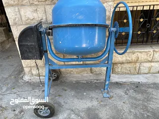  1 خلاطة باطون كهرباء استعمال بسيط بحالة ممتازة