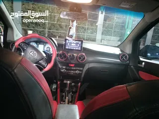  12 سيارة للبيع