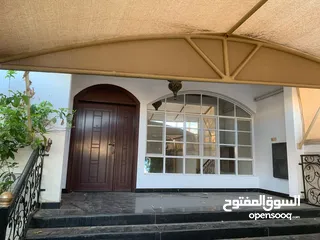  30 spacious villa for rent price could be changed/فيلا واسعة السعر قابل للتفاوض