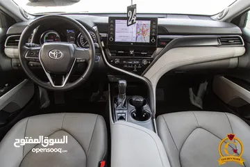  14 Toyota Camry Gle 2024  السيارة وارد و كفالة الشركة و قطعت 16,000 كيلو
