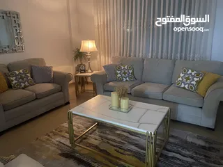  1 طقم كنب امريكي بحاله ممتازه للبيع