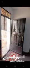  3 خزان ماء +باب حديد