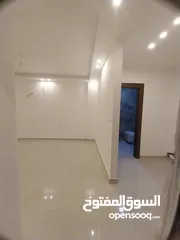  14 خلدا 245م طابق اول بسعر مناسب