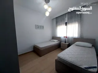  4 شقة مفروشة للإيجار 65م2 ( Property 18875 )