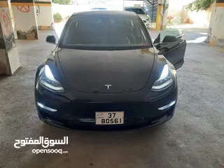  1 Tesla model 3 standard plus 2019Tesla model 3