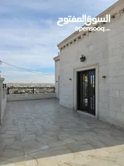  8 بيت للبيع كاش
