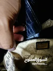  4 حقيبة GUESS اصلية بحالة ممتازة دون أي عيوب  للبيع بسعر حرق