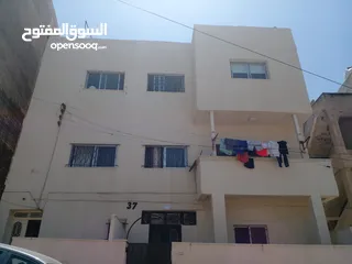  1 عمارة بالأشرفية للبيع جاهزة للاستلام بحالة جيدة جدا من المالك مباشرة مرخصة بالكامل البيع بداعي السفر