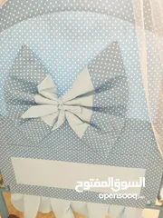  5 تخت ازرق للبيع جديد لم يستخدم للبيع مع فرشته تفصيل نوعيه ممتازة سبب البيع أنه بدي اجيب واحد زهر