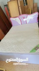  5 تخت مفرد ونص مع فرشه زنبركيه