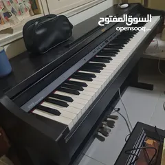  1 بيانو كهربائي نوع رولاند