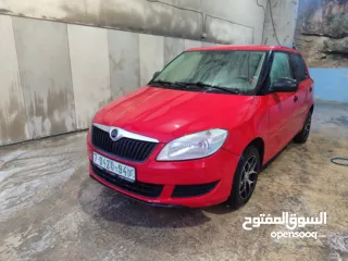  2 سكودا فابيا بنزين برايفت جير عادي