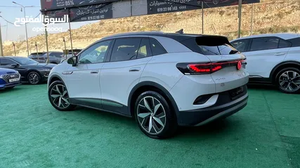  6 فولكسفاجن ID4 PRO BLACK Edition  2022 جمرك جديد بحالة الوكالة