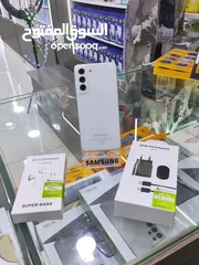  3 مستعمل اخو الجديد Samsung S21 FE 5g رام 16 جيجا 256 أغراضة والكرتونه الأصلية متوفر توصيل