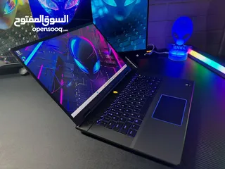  14 Dell Alienware laptop