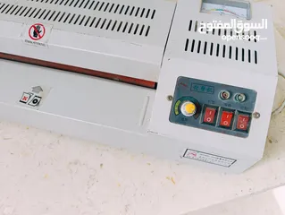  3 ماكينة تغليف حراري كهربائية (حرارية) صناعية