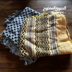  2 للبيع كوفية ملونة بدينار واحد فقطط