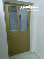  1 باب منزل حديد للبيع