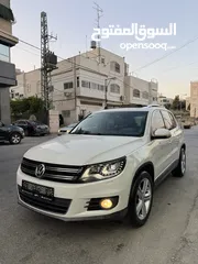  3 فوكس فاجن تيجوان 2012 بنزين متور 2000 تيربو 4x4 فتحة سقف بانوراما فرش بني مميز عداد قليل فحص ممتاز