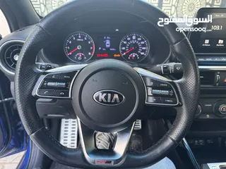  7 kia forte gt-line 2020