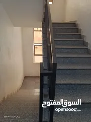  18 شقة طابق ثاني للبيع في الزرقاء الجديدة بالقرب من مسجد بادي بتشطيبات سوبر
