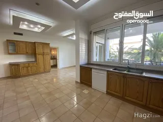  16 شقة غير مفروشة للإيجار 360م2 ( Property 17869 ) سنوي فقط